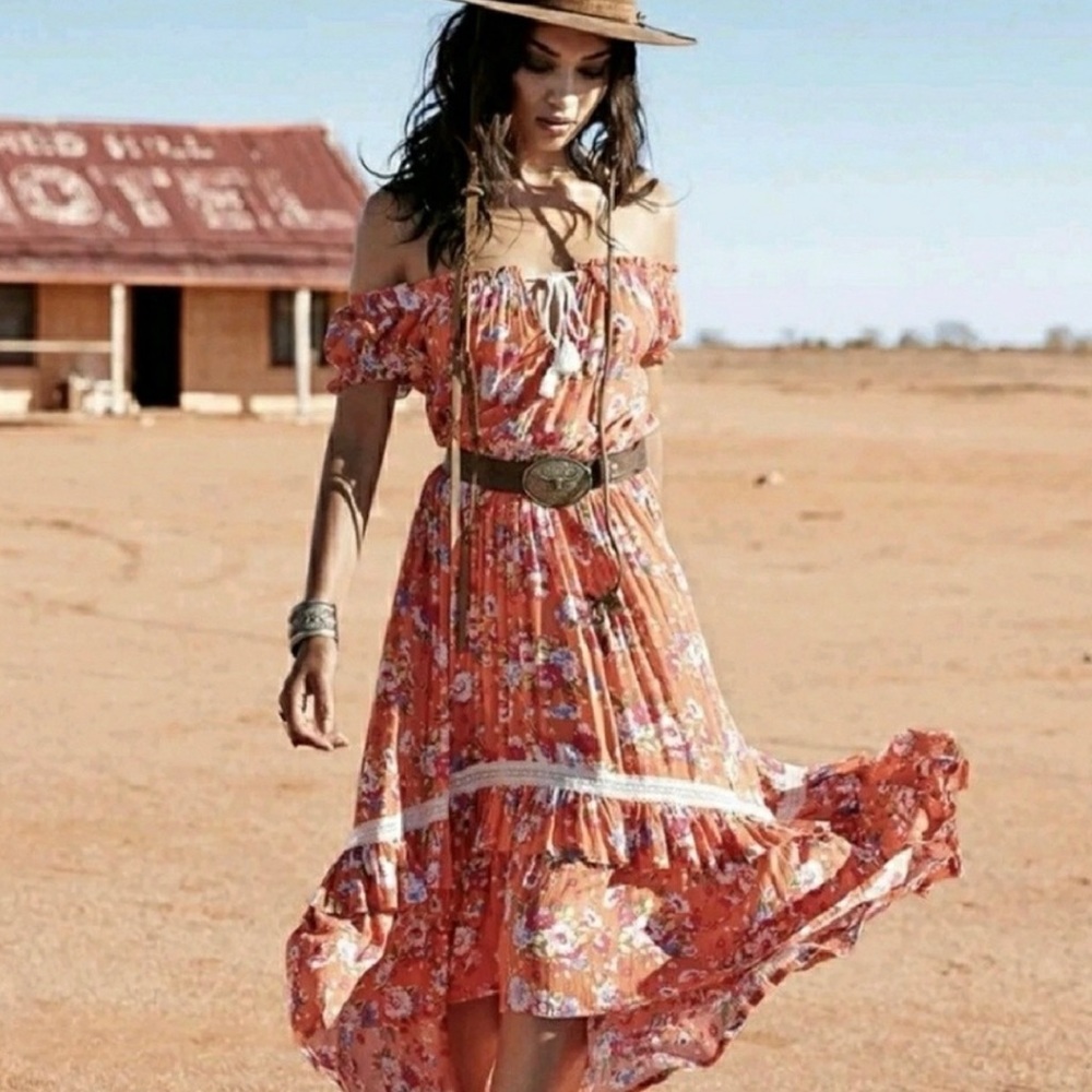 ✨Spell Swap✨Revolver Gown🧡